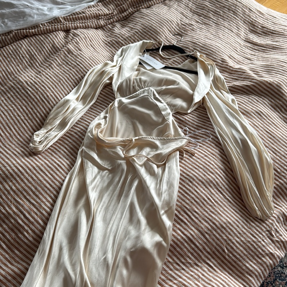 Shona Joy Cream Satin Open-Back Midi Dress - Picture 7 of 12